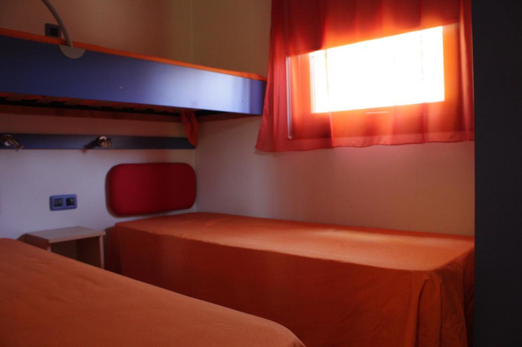 Camping I Melograni Marina Di Bibbona Bilik gambar