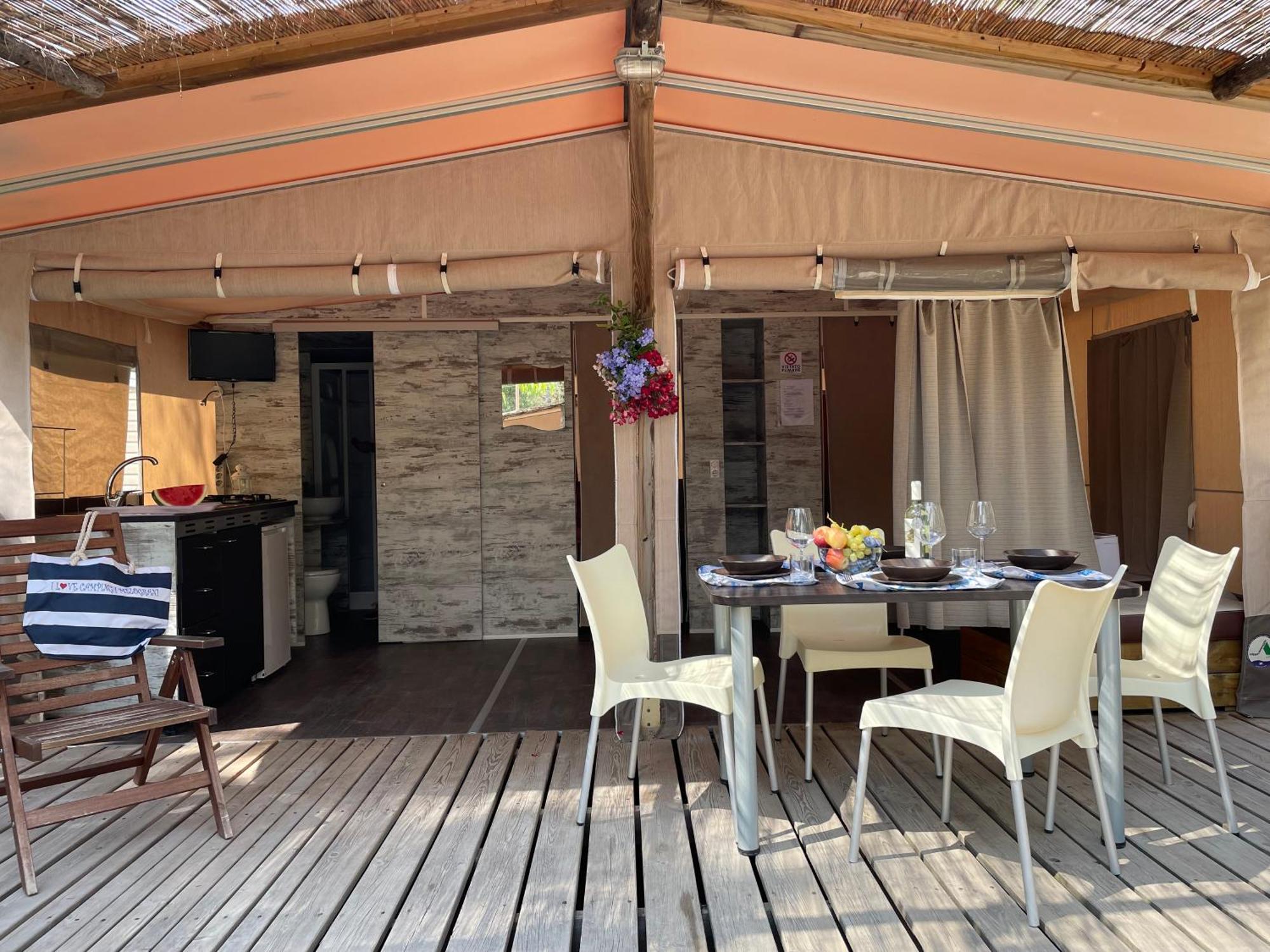 Camping I Melograni Marina Di Bibbona Luaran gambar