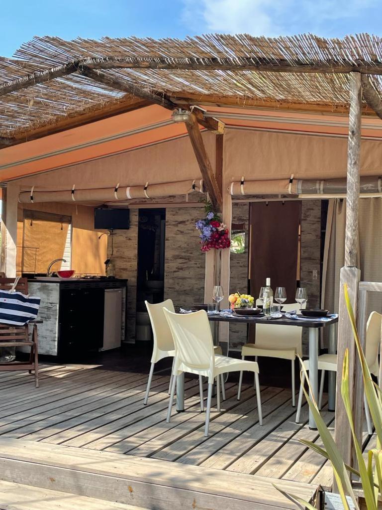 Camping I Melograni Marina Di Bibbona Luaran gambar