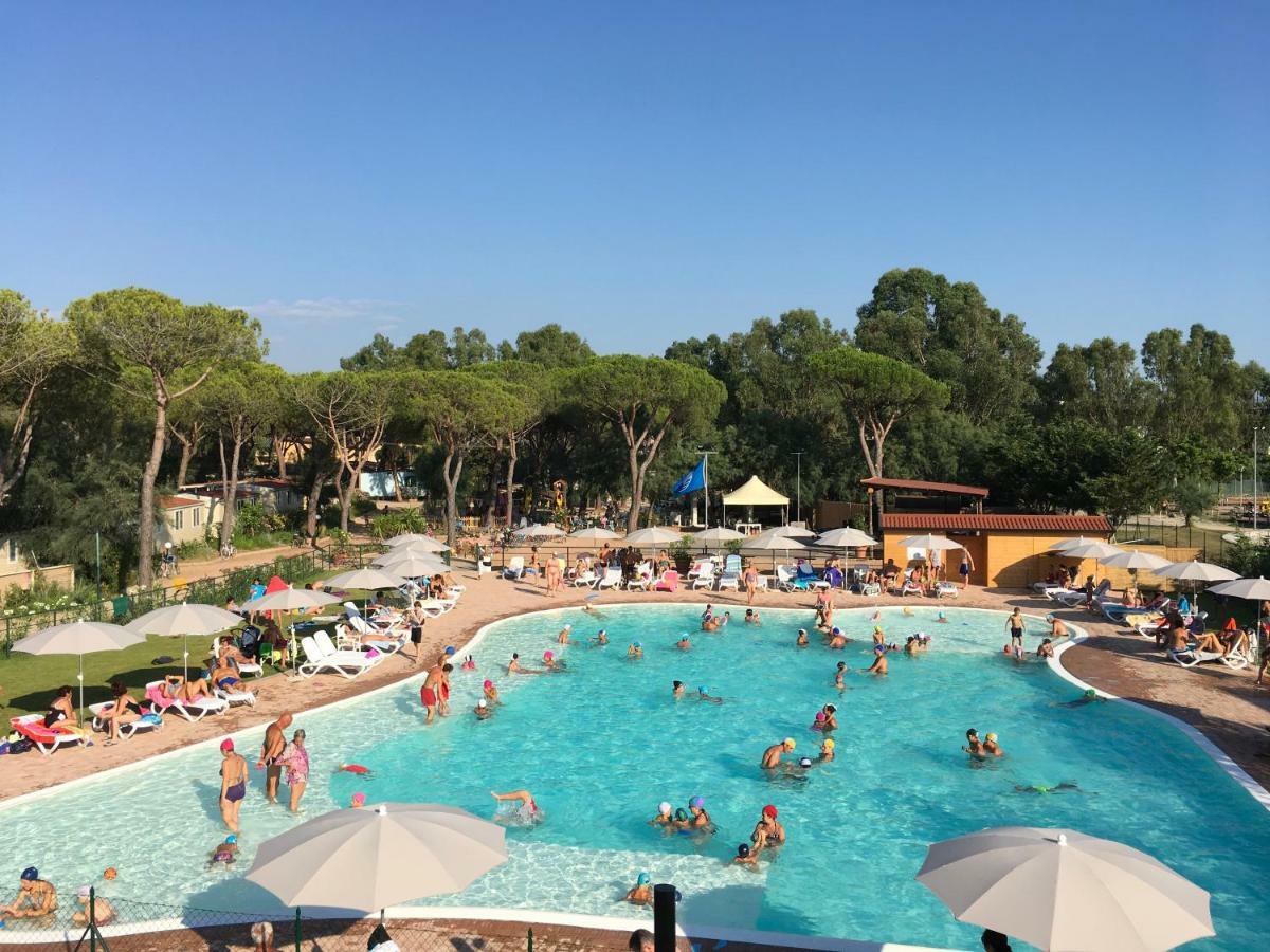 Camping I Melograni Marina Di Bibbona Luaran gambar