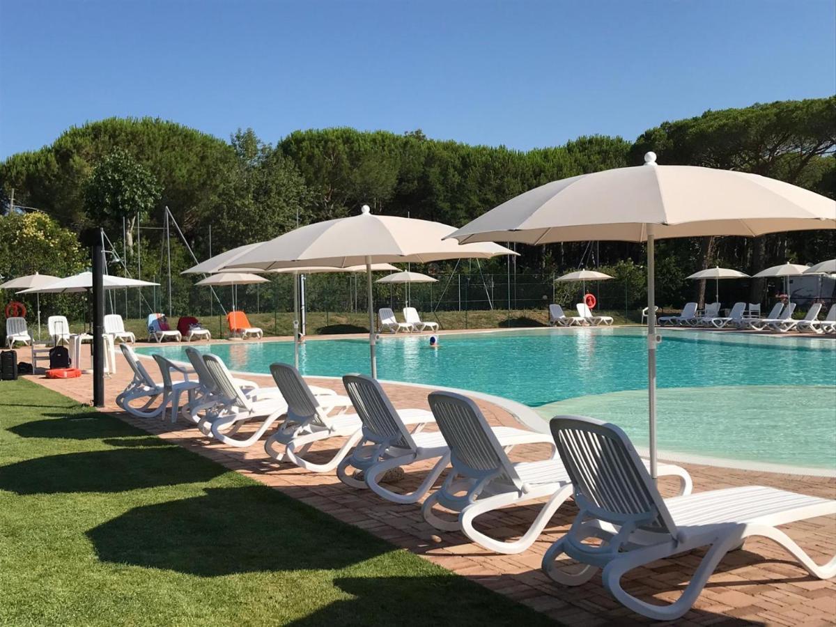 Camping I Melograni Marina Di Bibbona Luaran gambar
